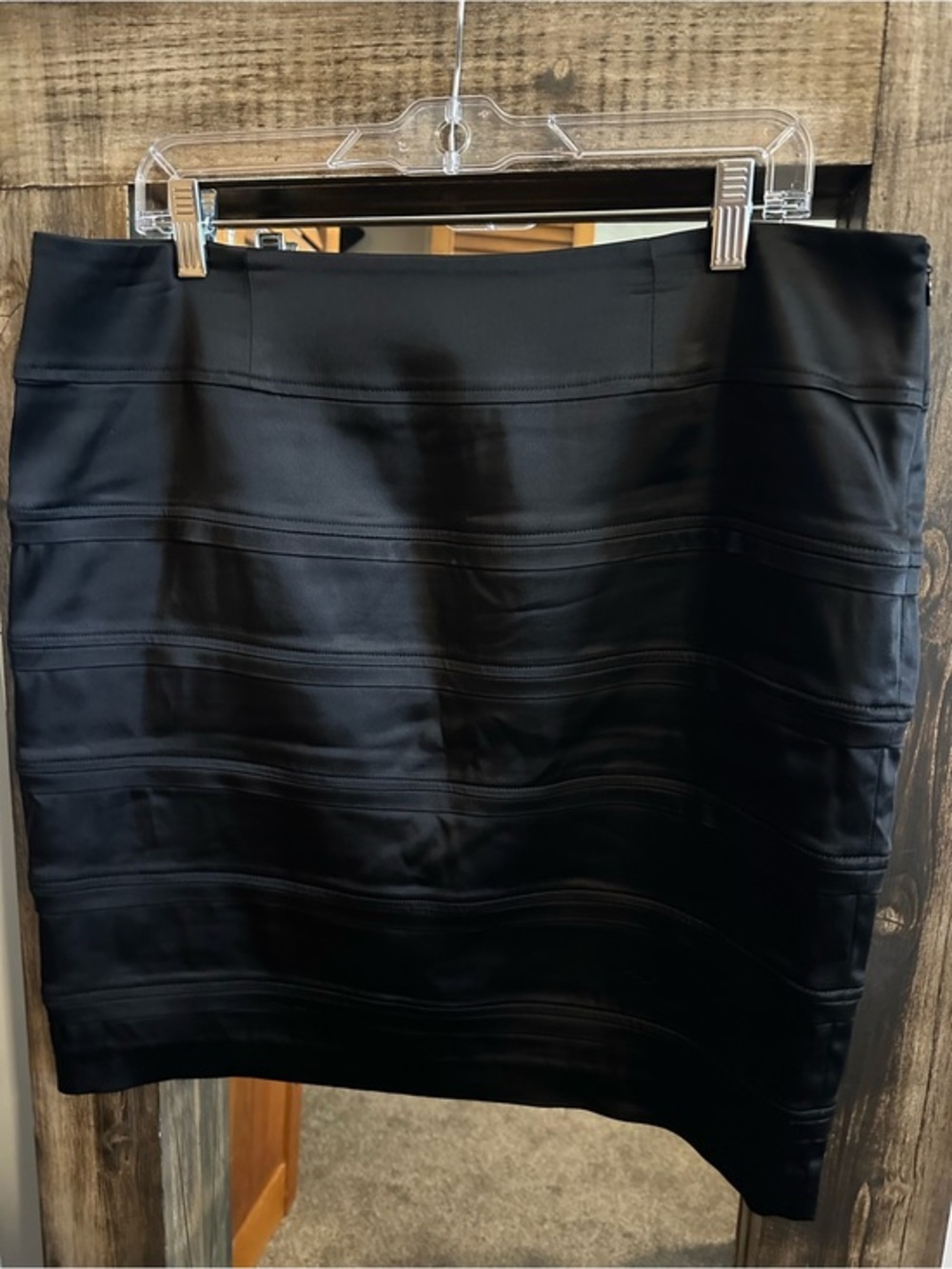 Calvin Klein Black Satin Stripe Pencil Skirt Side Zip Career Office Women’s L